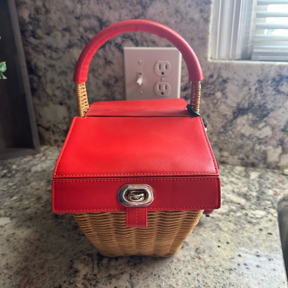 EUC KATE SPADE 3D PICNIC BASKET BAG - Picture 7 of 12